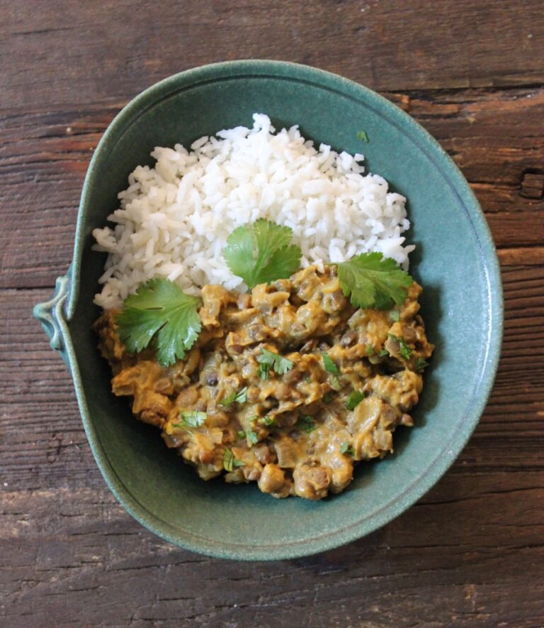 {recipe} Slow Cooker Pumpkin, Lentil, & Chickpea Curry